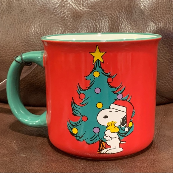 Peanuts Snoopy & Woodstock with Christmas Tree 21oz Ceramic Holiday Mug - Picture 7 of 10